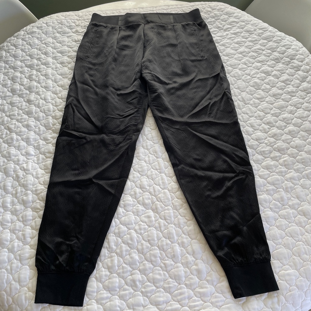 ATM Anthony Thomas Melillo Silk Joggers Size Small